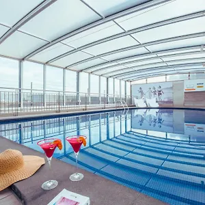 4* Hotel Num